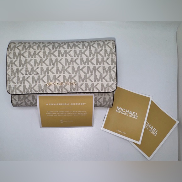 Michael Kors Women’s Wallet & Small Crossbody - Picture 6 of 6